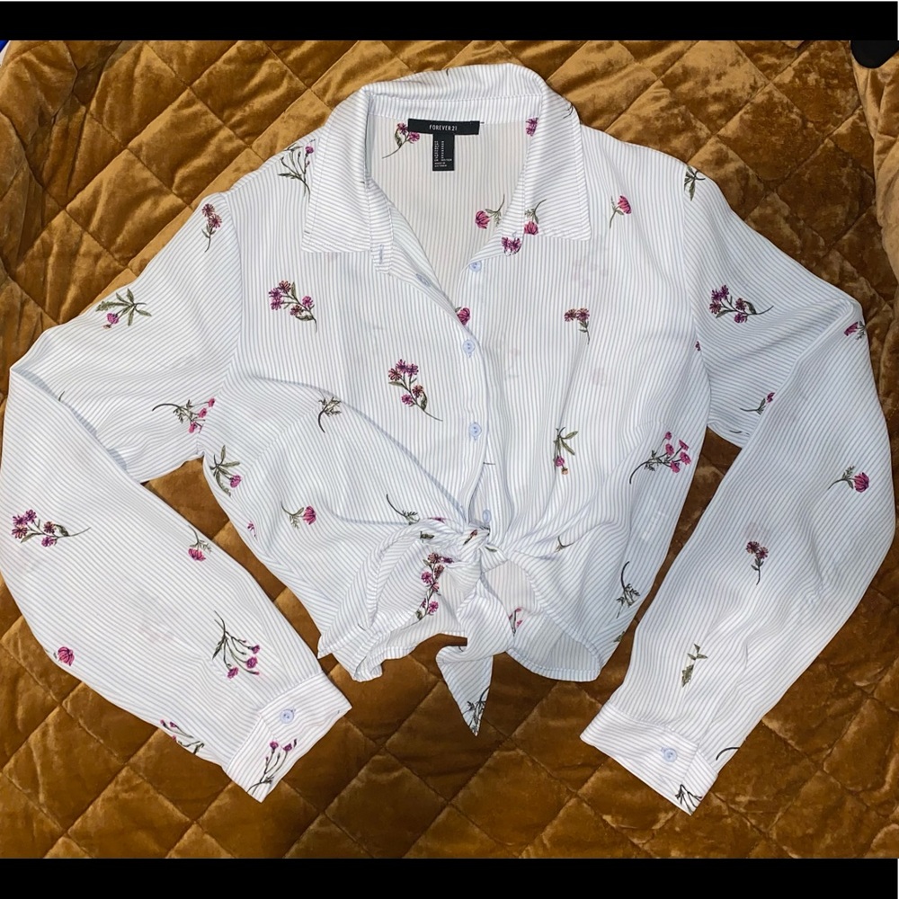 Forever21 tie front top